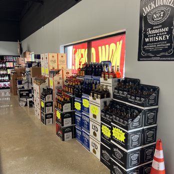 TOP 10 BEST Tobacco Shops near Clinton, IL - Updated 2026
