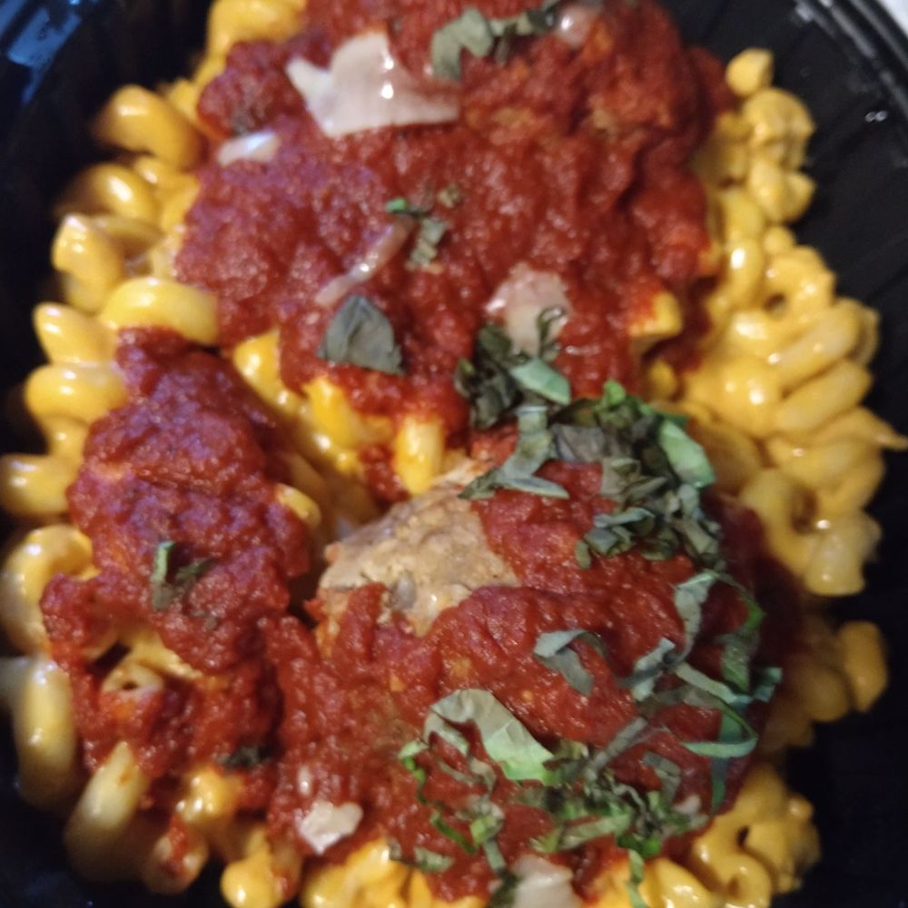 Basil & Bones - Meatballs on pastey roux mac'n'cheese - Italian Near Me - Kiantone , New York