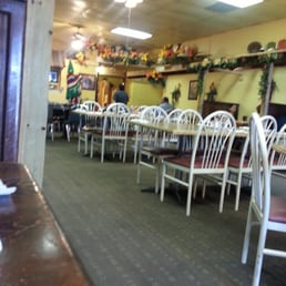 Booths oe padded chairs