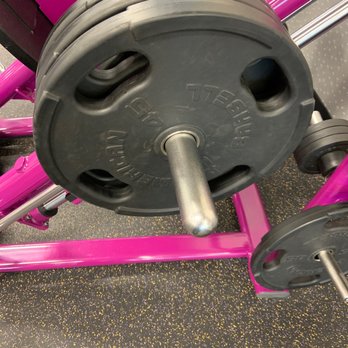 Planet Fitness - Small Leg press - Gyms Near Me - Doylestown, Pennsylvania