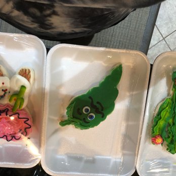 Haby's Alsatian Bakery - Fiesta 2018 Themed Sugar Cookies! - Bakeries Near Me - Castroville, Texas