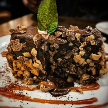 Entourage - Chocolate heath bar cake - American Near Me - Downers Grove, Illinois Entourage - Chocolate heath bar cake - American Near Me - Downers Grove, Illinois