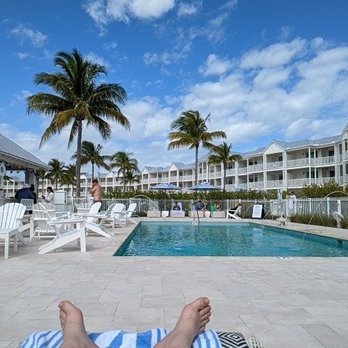 Isla Bella Beach Resort - The adult pool is perfect for 21and up - Resorts Near Me - Marathon, Florida Isla Bella Beach Resort - The adult pool is perfect for 21and up - Resorts Near Me - Marathon, Florida