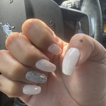 Herbal Nails & Spa In Laveen - Right hand nails - Nail Salons Near Me - Laveen, Arizona