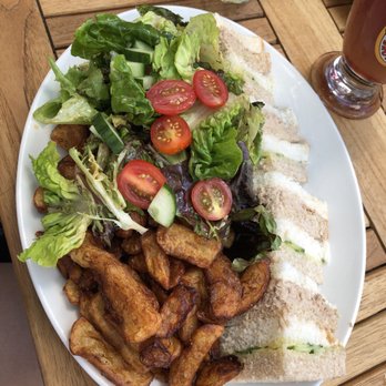 Pub Burgundy Lion - British Near Me - Montreal, Quebec