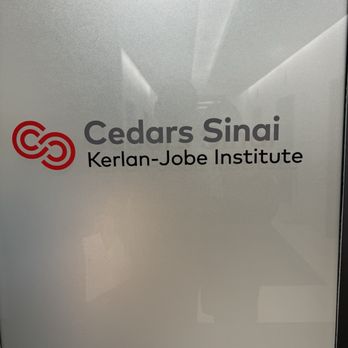 Cedars Sinai - Front door. - Pain Management Near Me - Anaheim, California Cedars Sinai - Front door. - Pain Management Near Me - Anaheim, California