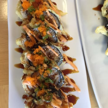 39 Degrees - The Fantastic roll is pretty fantastic ;) - Japanese Near Me - Long Beach, California