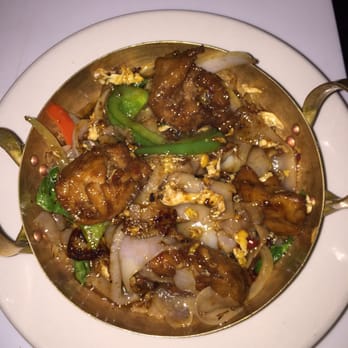 Spice - Vegetarian drunk man noodles with mock duck - Thai Near Me - New York, New York Spice - Vegetarian drunk man noodles with mock duck - Thai Near Me - New York, New York