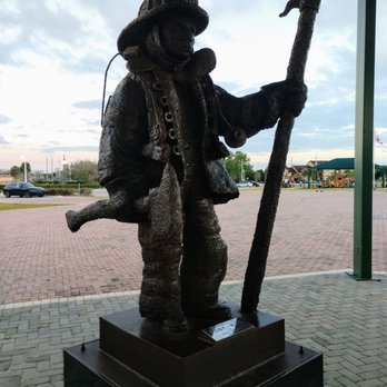 9/11 memorial site - Landmarks & Historical Buildings Near Me - Pembroke Pines, Florida 9/11 memorial site - Landmarks & Historical Buildings Near Me - Pembroke Pines, Florida