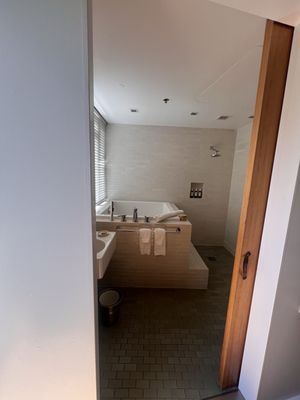 h2hotel by null
