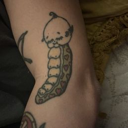 BLACK＆GREY TATTOO 1 FROM STREET ART 518bN8TU5oL._UF1000,1000_QL80_.jpg