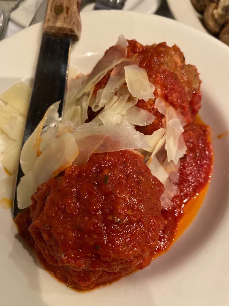 Social spots from Joe's Original Italian & Martini Bar