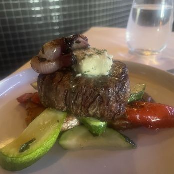 800 Maple - Center Cut Filet Mignon - New American Near Me - Williamsville, New York