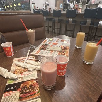 Denny's - Diners Near Me - Riverside, California