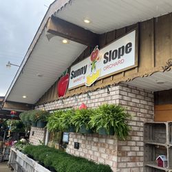 Yoder's Sunny Slope Orchard