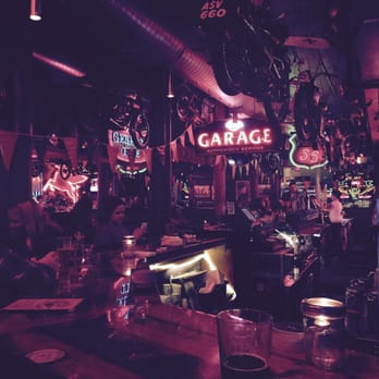 Kelly's Olympian - Bar interior. - Dive Bars Near Me - Portland, Oregon Kelly's Olympian - Bar interior. - Dive Bars Near Me - Portland, Oregon