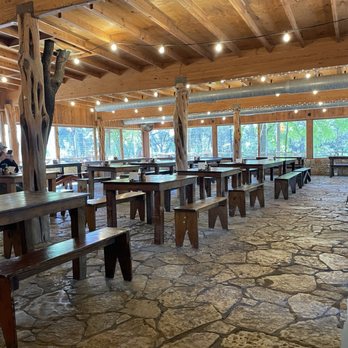 Austin Detours - Inside Salt Lick BBQ - Tours Near Me - Austin, Texas
