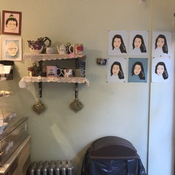 Funny Face Bakery - Cupcakes Near Me - New York, New York