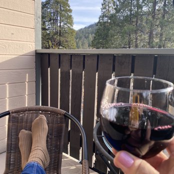 The North Shore Inn - Great place to recharge - Hotels Near Me - Crestline, California The North Shore Inn - Great place to recharge - Hotels Near Me - Crestline, California