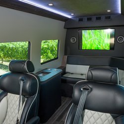 Platinum Xcursions - With seating up to 10 in very comfortable seats, room to stand and move around freely, this is the best way to tour!