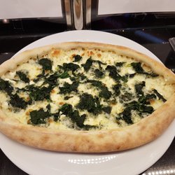 Ilhan's - Pide mit Spinat