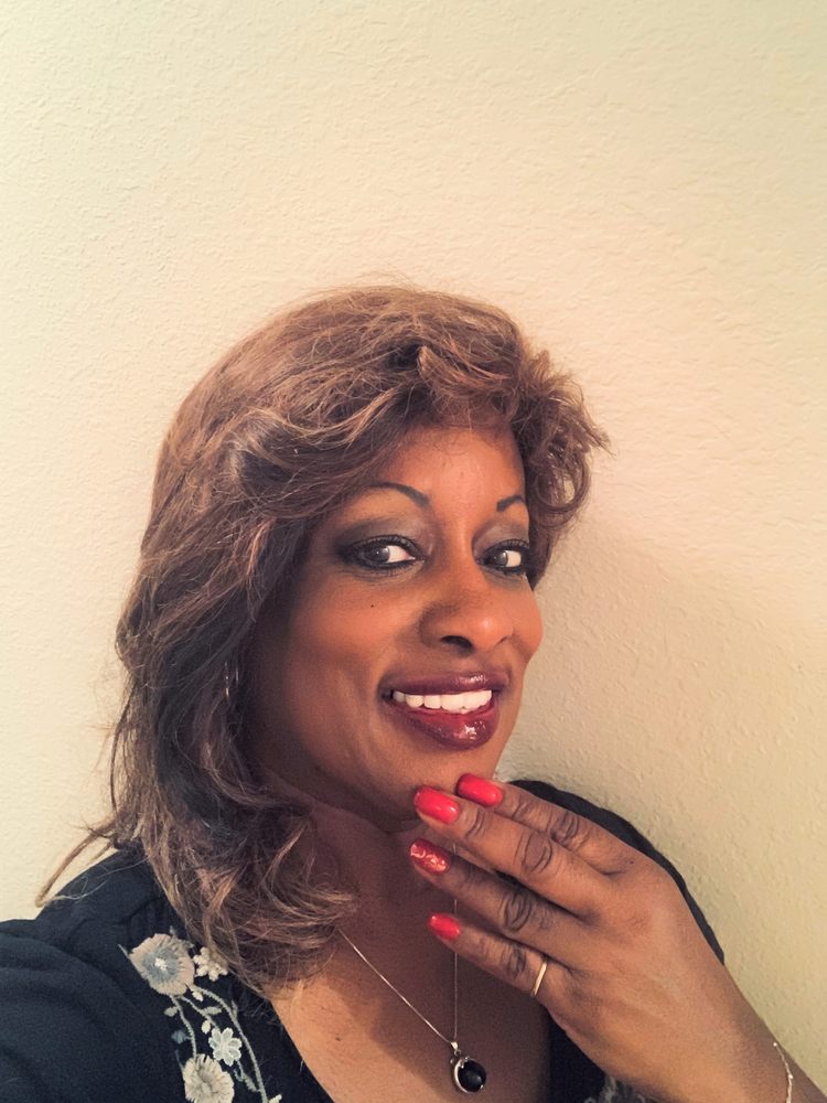 Natural Nails By Tanya Logo