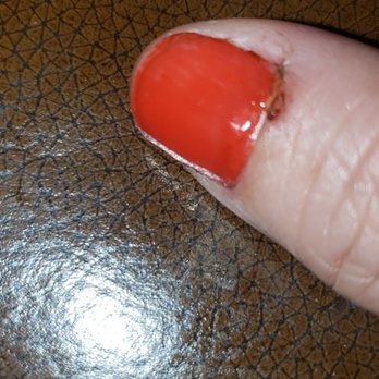 Universal Nails Auburn - I got cut here so bad I do not recommended it here. - Waxing Near Me - Auburn, Washington