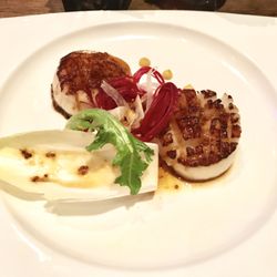 Enthaice Thai Kitchen - Pan seared dry scallop with soy mustard sauce