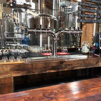 Kinsmen Brewing - Breweries Near Me - Milldale, Connecticut