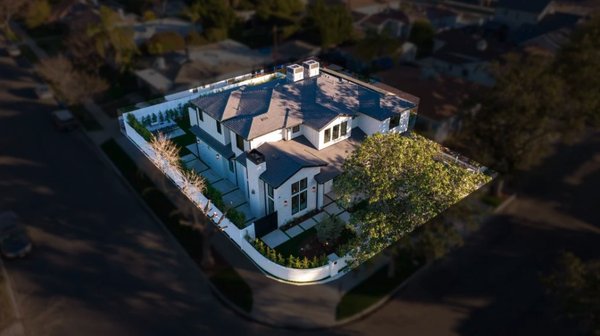 Testimonials - Why choose us?

Choose us for your home improvement needs and expect exceptional service, quality, and a comprehensive range of services. We’re experienced, efficient, and committed to ensuring your project is completed to your satisfaction. Contact us today to learn more.