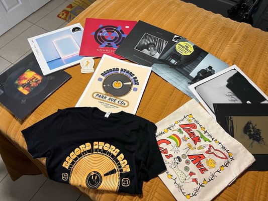 Park Ave CDs by null