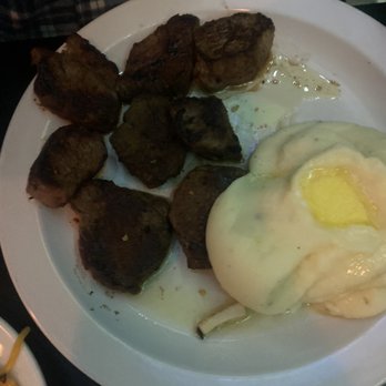Locals Restaurant & Pub - Steak tips - Burgers Near Me - North Hampton, New Hampshire Locals Restaurant & Pub - Steak tips - Burgers Near Me - North Hampton, New Hampshire