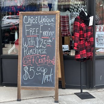 Chic & Unique - Free earrings with $25 purchase - Thrift Stores Near Me - Beloit, Wisconsin