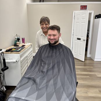 Locals Barbershop - Barbers Near Me - Johnson City, Tennessee Locals Barbershop - Barbers Near Me - Johnson City, Tennessee