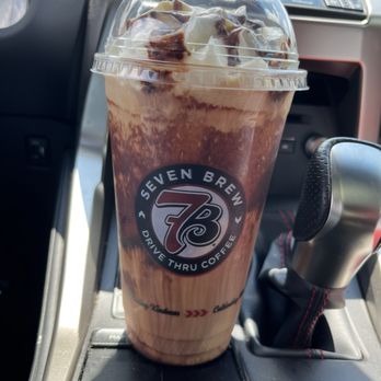 7 Brew Coffee - (Blondie) Chocolate, Caramel Chiller with Whipped Cream - Coffee & Tea Near Me - Jeffersonville, Indiana 7 Brew Coffee - (Blondie) Chocolate, Caramel Chiller with Whipped Cream - Coffee & Tea Near Me - Jeffersonville, Indiana