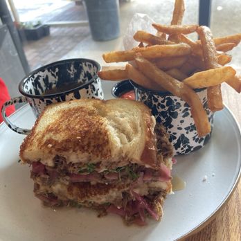 Pradera Brunch - Breakfast & Brunch Near Me - Baldwin Park, California