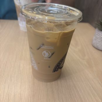 Bluestone Lane Studio City Coffee Shop - Latte not full - Coffee & Tea Near Me - Studio City, California Bluestone Lane Studio City Coffee Shop - Latte not full - Coffee & Tea Near Me - Studio City, California