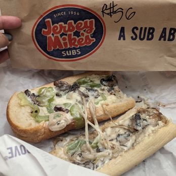 Jersey Mike's Subs - They forgot the most important ingredient, the meat. - Fast Food Near Me - Los Angeles, California