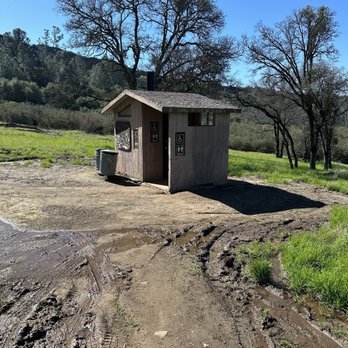 Table Mountain - Bathroom - Hiking Near Me - Jamestown, California