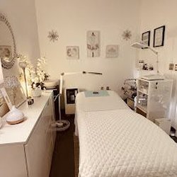 SheShe Skin Care