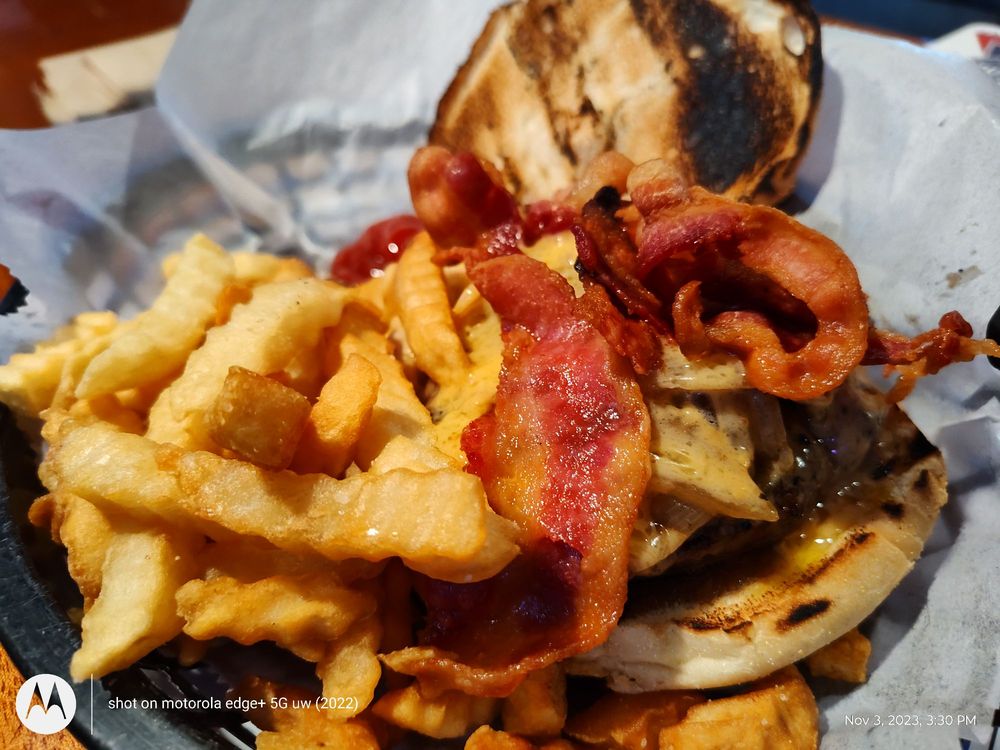 THE BROADWAY BAR & GRILL Updated September 2024 64 Photos & 129