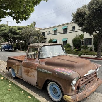 Franciscan Inn & Suites - Parked outside - Hotels Near Me - Santa Barbara, California Franciscan Inn & Suites - Parked outside - Hotels Near Me - Santa Barbara, California