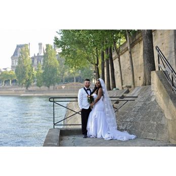 Stephen Zezza - By the bank.. - Event Photography Near Me - Paris, 75 Stephen Zezza - By the bank.. - Event Photography Near Me - Paris, 75