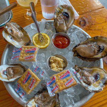 TLC Austin - $1 1/2 dozen oysters   Instagram: @sophia.eats.atx - American Near Me - Austin, Texas