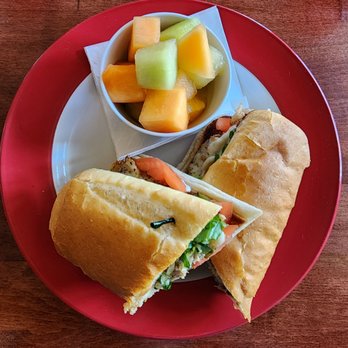 Amy's Cafe - Chicken Steak and Cheese with fruit - New American Near Me - Falmouth, Virginia