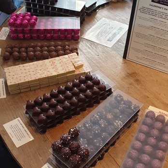 Paul A Young Fine Chocolates - Chocolatiers & Shops Near Me - London, XGL Paul A Young Fine Chocolates - Chocolatiers & Shops Near Me - London, XGL