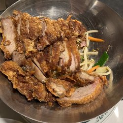 Asia-Regent - Fried Duck served in mini Wok