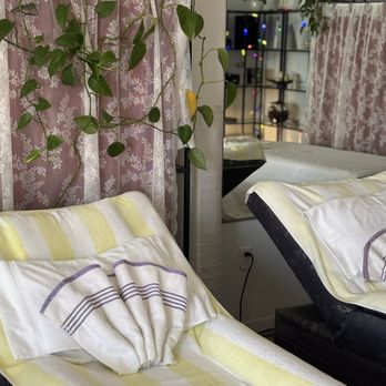 Oak Alternative Therapy Massage - Chair massage - Massage Therapy Near Me - Oakland, California Oak Alternative Therapy Massage - Chair massage - Massage Therapy Near Me - Oakland, California