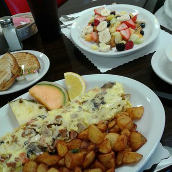 Speggtacular - Cinnamon roll french toast & create your own omlet - Breakfast & Brunch Near Me - Largo, Florida Speggtacular - Cinnamon roll french toast & create your own omlet - Breakfast & Brunch Near Me - Largo, Florida