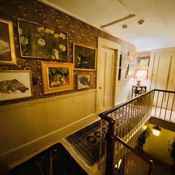 The Chestnut House - More art painted by the owner's mint her at the top of the stairs - Hotels Near Me - Nantucket, Massachusetts The Chestnut House - More art painted by the owner's mint her at the top of the stairs - Hotels Near Me - Nantucket, Massachusetts